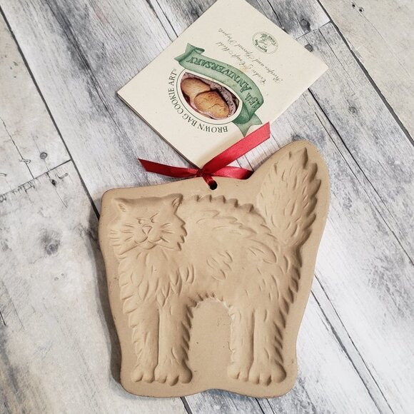 Cat Brown Bag Cookie Art - Picture 2 of 4